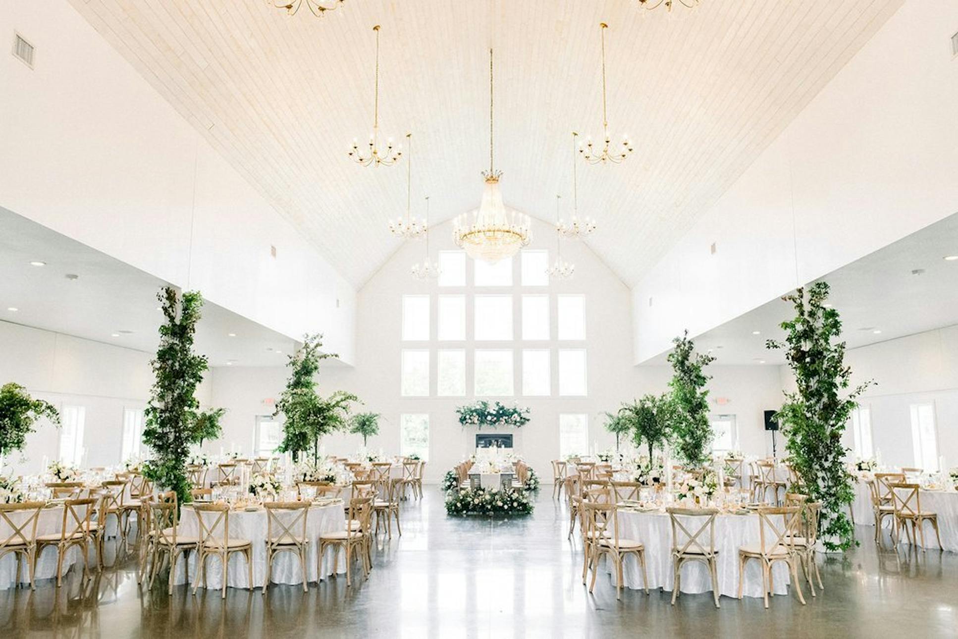 Abella Weddings and Events Wedding Venue Chisago City MN 55013