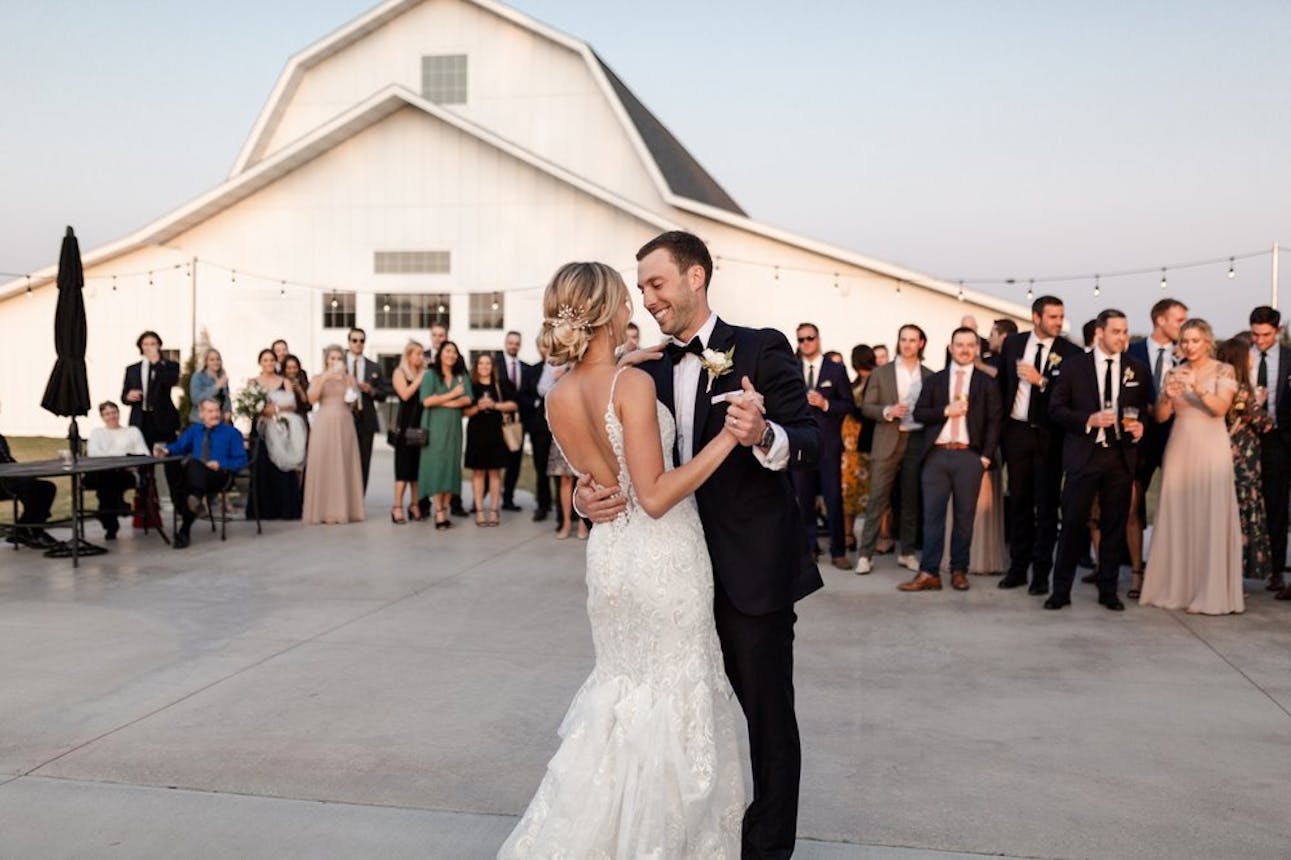 Abella Weddings and Events Wedding Venue Chisago City MN 55013