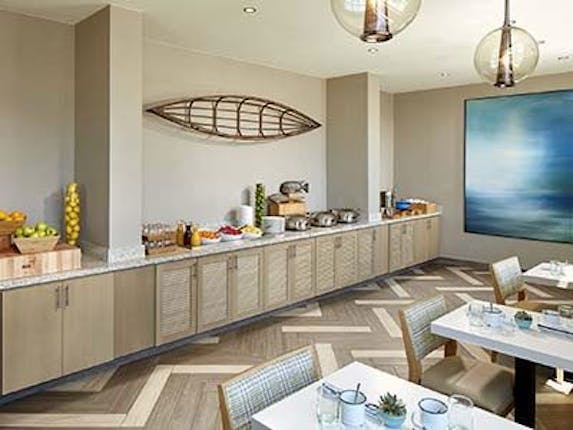 Hilton Garden Inn San Diego Downtown Bayside Here Comes The Guide