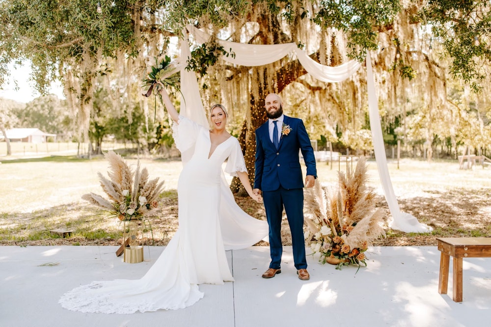 15 Gorgeous Rustic Florida Wedding Venues | See Prices