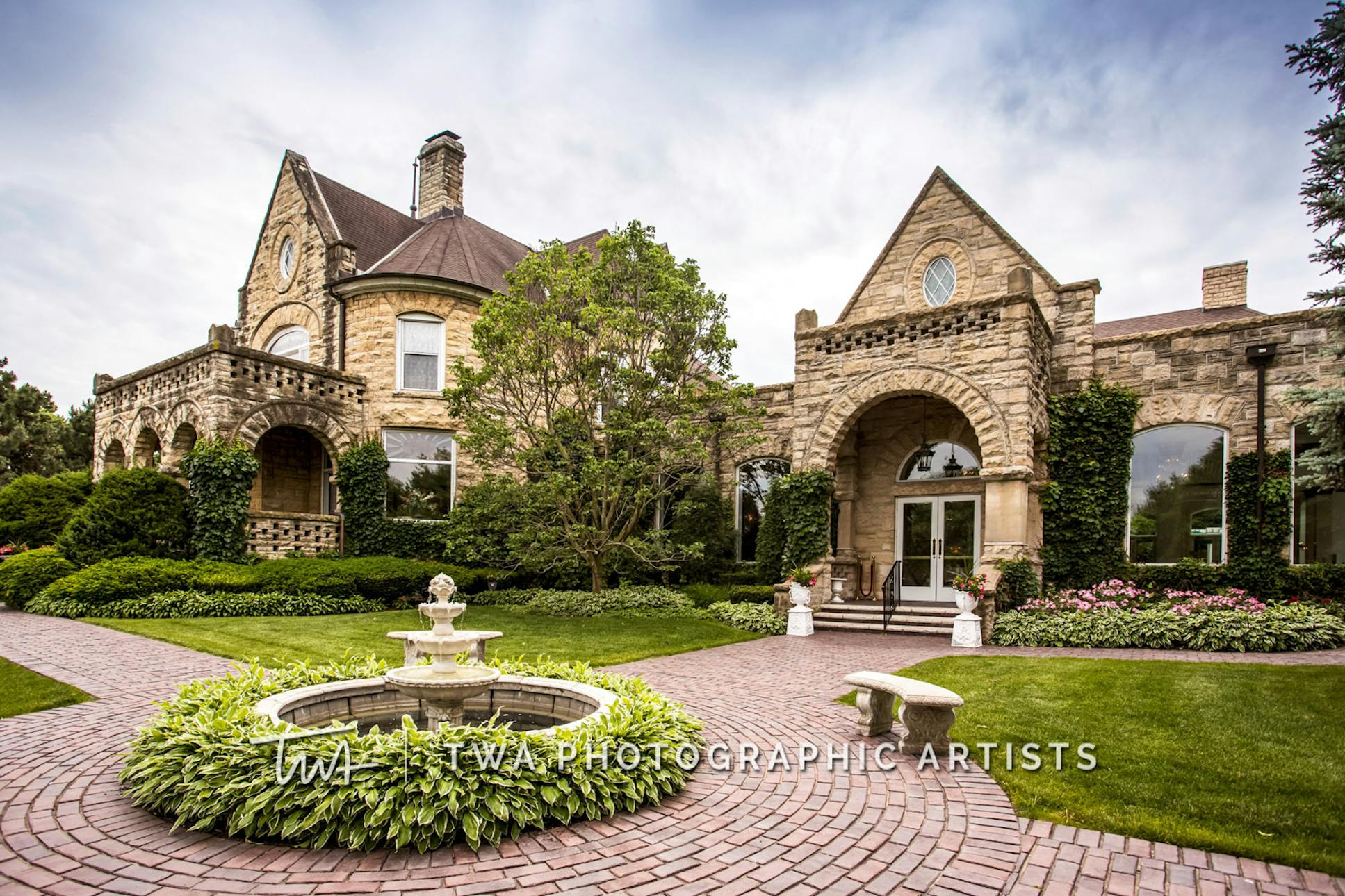 The Haley Mansion Southwest Chicago Wedding Site Joliet Wedding Venue…