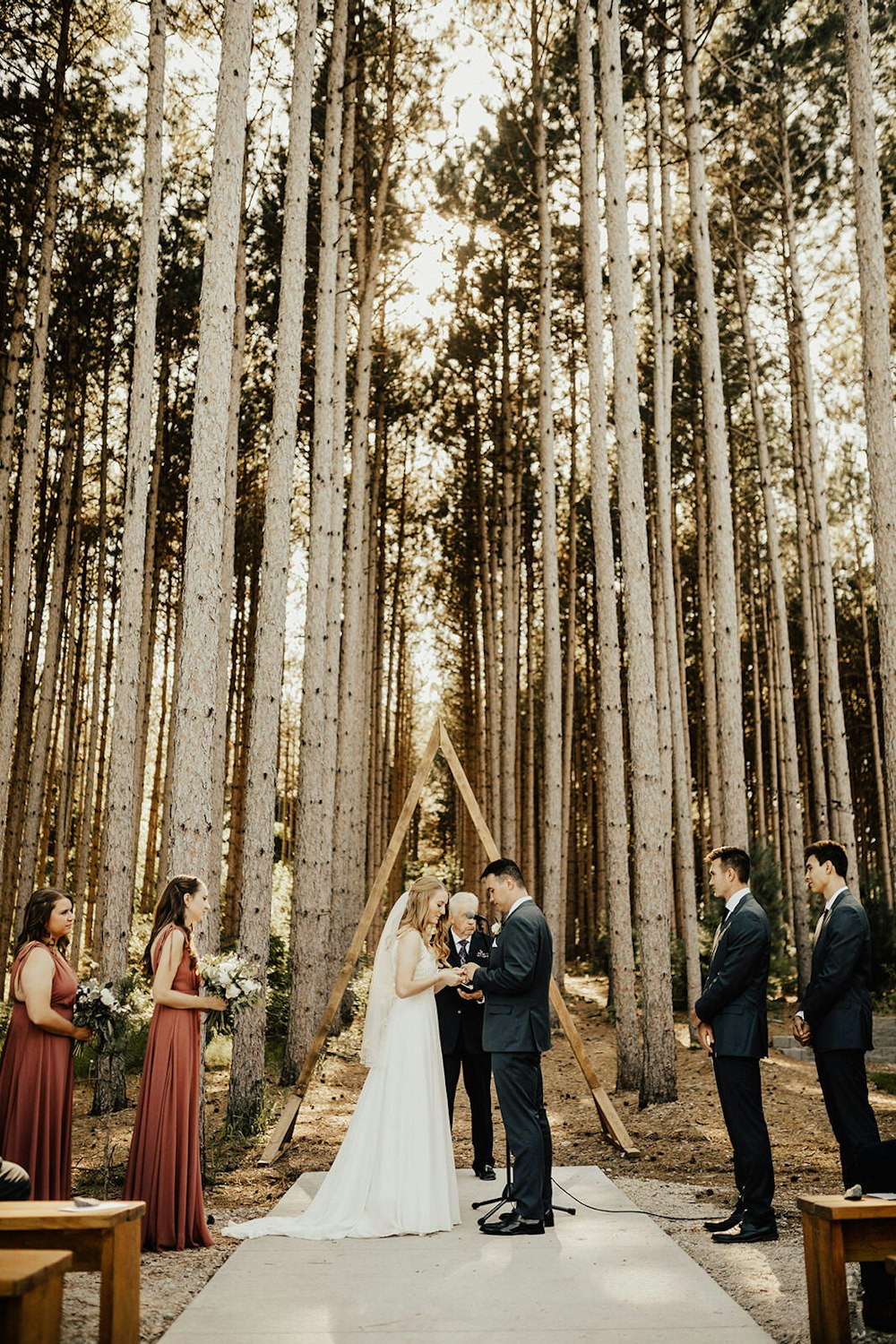 Pinewood Wedding and Events Wedding Venue Cambridge MN 55008