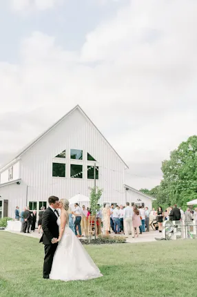 The Barn at White Oaks Wedding Venue Murray KY 42071 The Barn at White Oaks Wedding Venue Murray KY 42071
